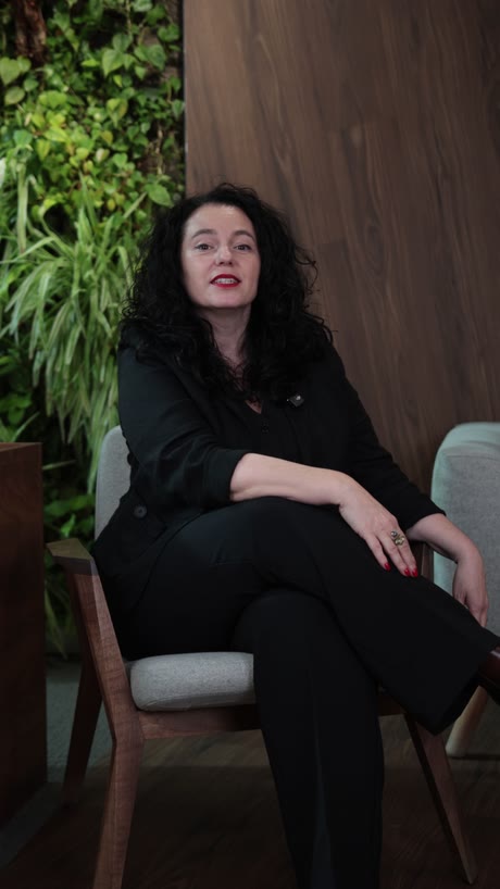 Katalin Orosz și Cosmin Sava în reclama HighFlyers